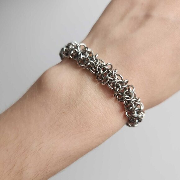 Vintage classic gothic silver orc weave bracelet - Picture 2 of 9